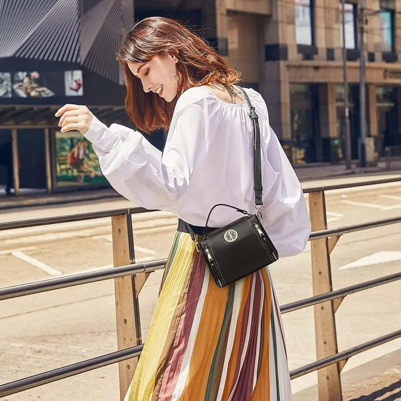 Black Shoulder/Crossbody messenger handbags for women by Miss Lulu | Made from PU leather for Travel, Dates, School