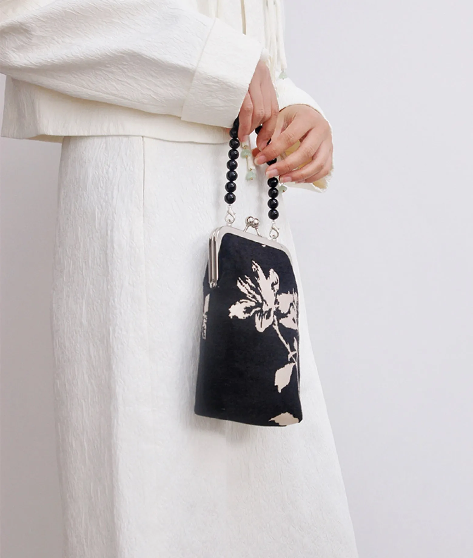 MAGNOLIA handheld crossbody bag