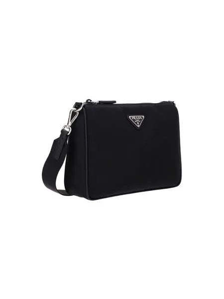 PLAQUE LEATHER SHOULDER BAG.