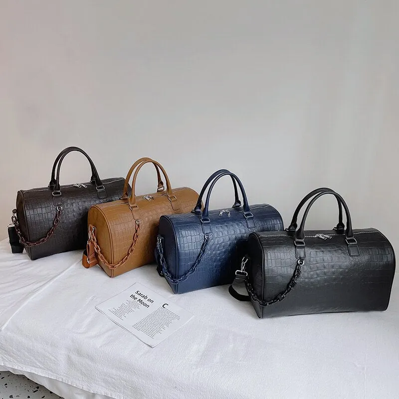 Shop YILIAN's Fashionable Crocodile Print Travel Bag – Versatile and Large Capacity, Made with Faux Leather.
